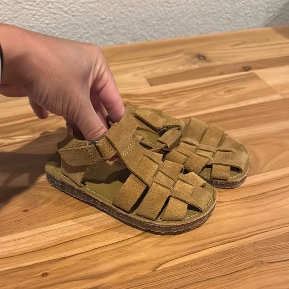 Kids Tan Sandals - Picture 1 of 6